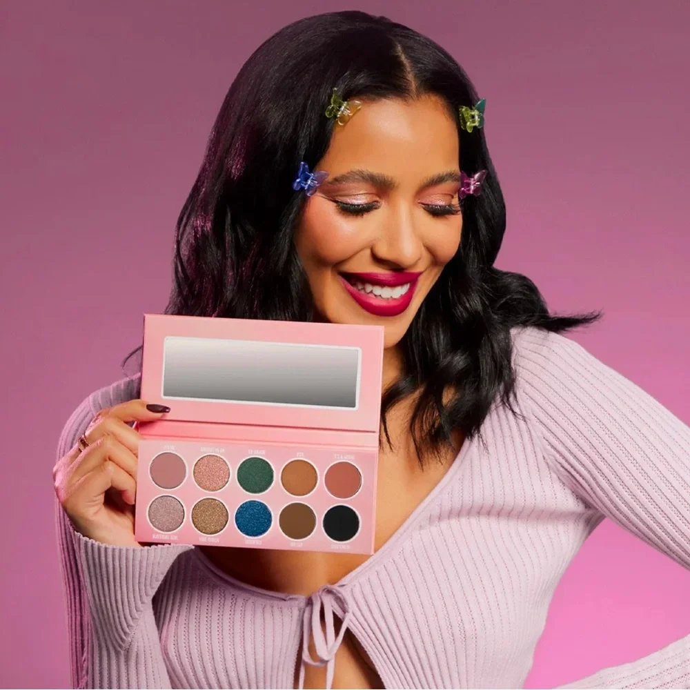 🌸🆕🌸 LiveGLAM “Understood the Assignment” Eyeshadow Palette